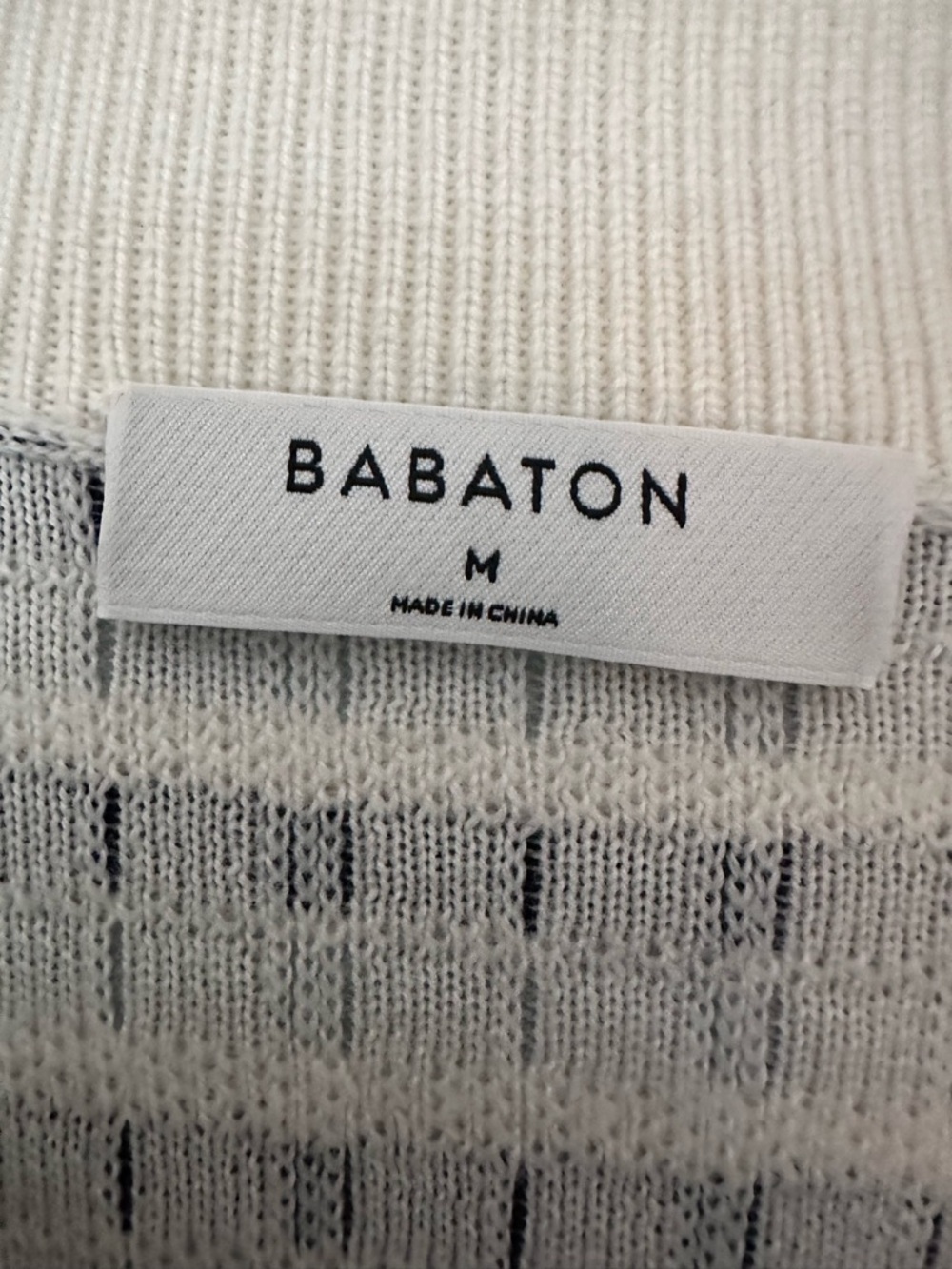 Aritzia Babaton Lacer Cardigan 100% Merino Wool Plaid V-Neck Button Sweater - Picture 5 of 7